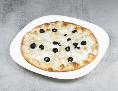 Cheesy mushroom manakish