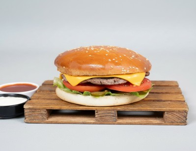 Beef cheeseburger