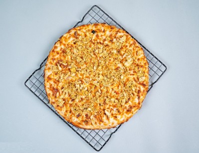 Large size chicken pizza