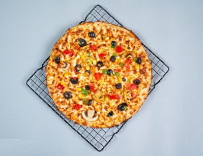 Large size vegetable pizza