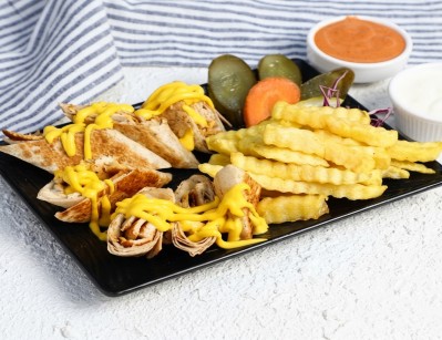 Cheese shawarma dish