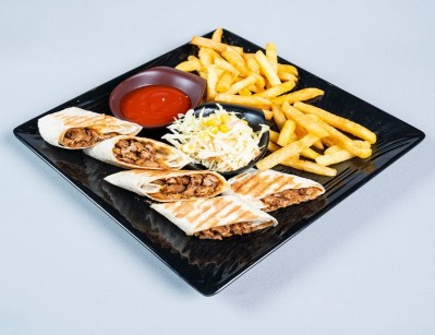 Meat shawarma sandwich