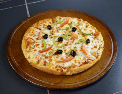 Vegetable pizza
