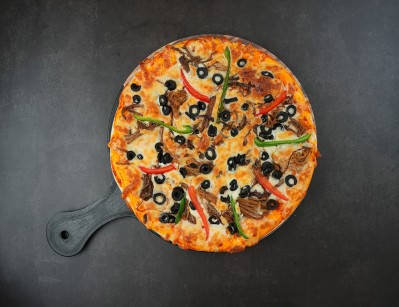 Sliced ​​meat pizza