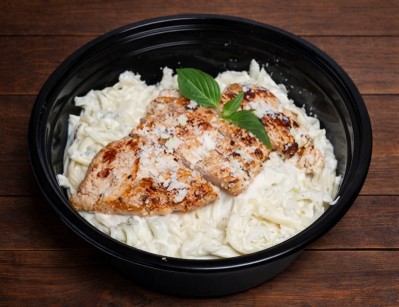 Alfredo Chicken Pasta Platter