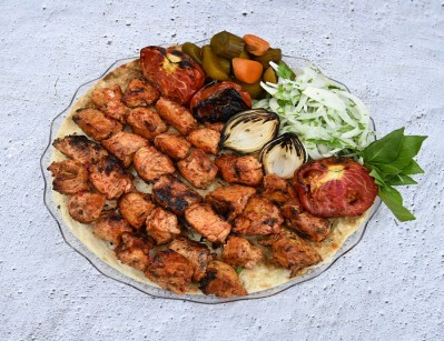 One kilogram of chicken tikka