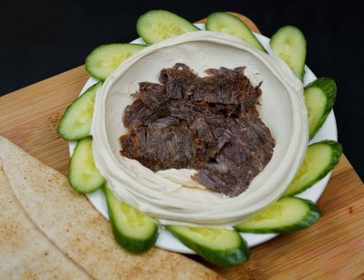 Hummus with meat