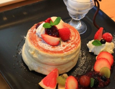 Strawberry pancakes