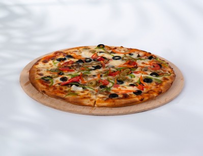 Medium size Vegetable Pizza
